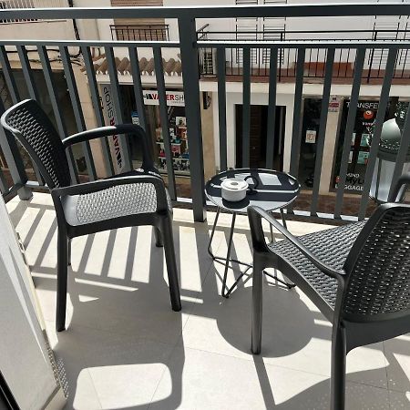 Apartamentos Mombasa 1 Planta Нерха Екстер'єр фото