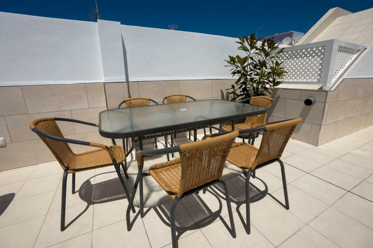 Apartamentos Mombasa 1 Planta Нерха Екстер'єр фото
