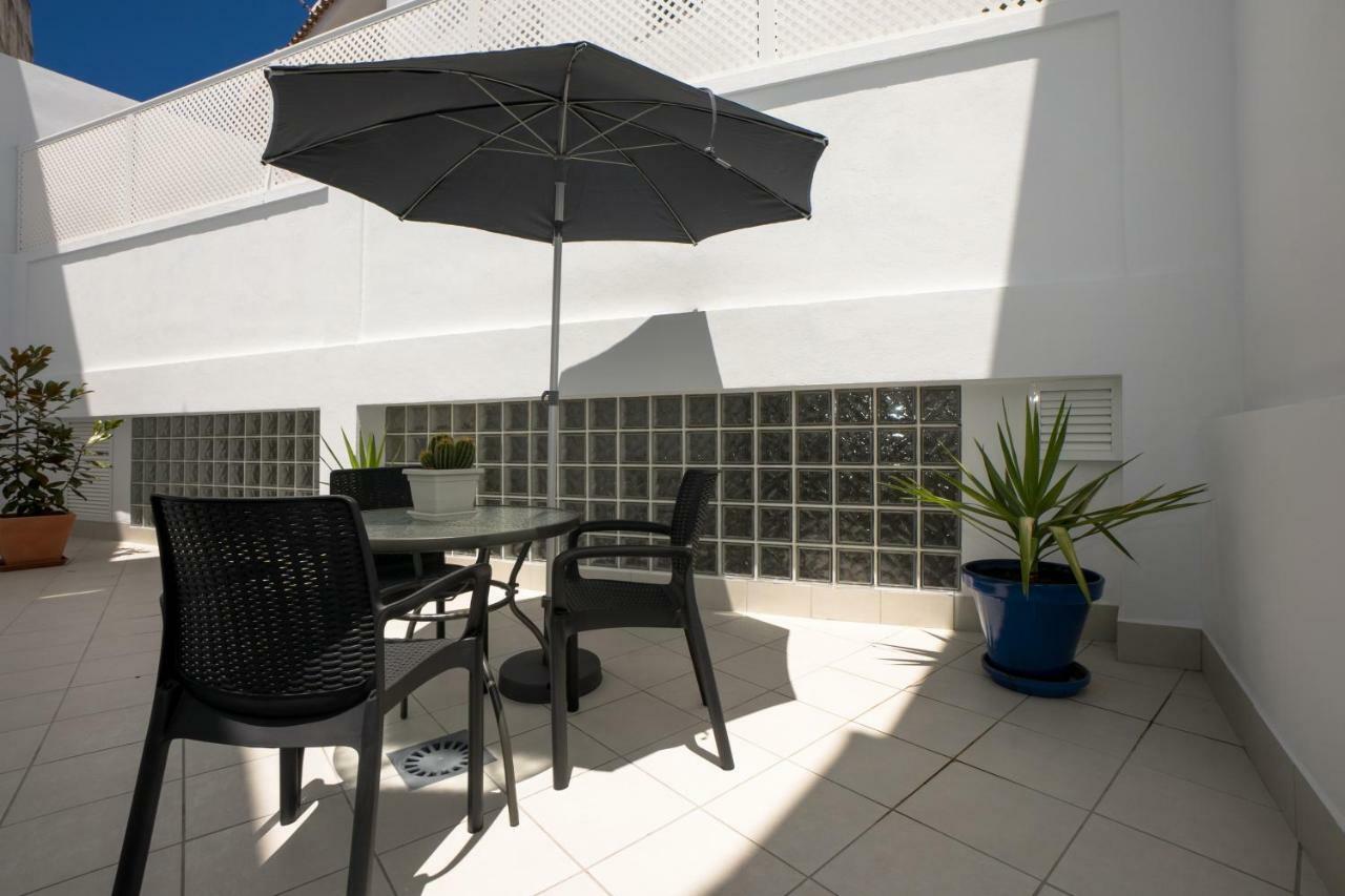 Apartamentos Mombasa 1 Planta Нерха Екстер'єр фото