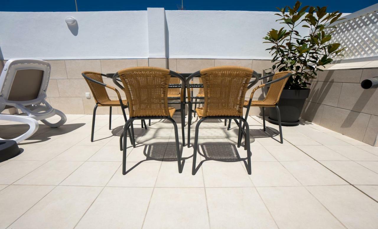 Apartamentos Mombasa 1 Planta Нерха Екстер'єр фото