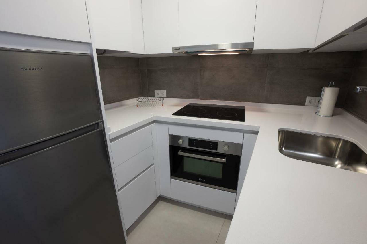Apartamentos Mombasa 1 Planta Нерха Екстер'єр фото