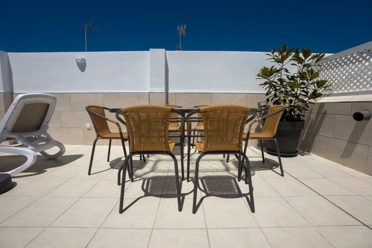 Apartamentos Mombasa 1 Planta Нерха Екстер'єр фото