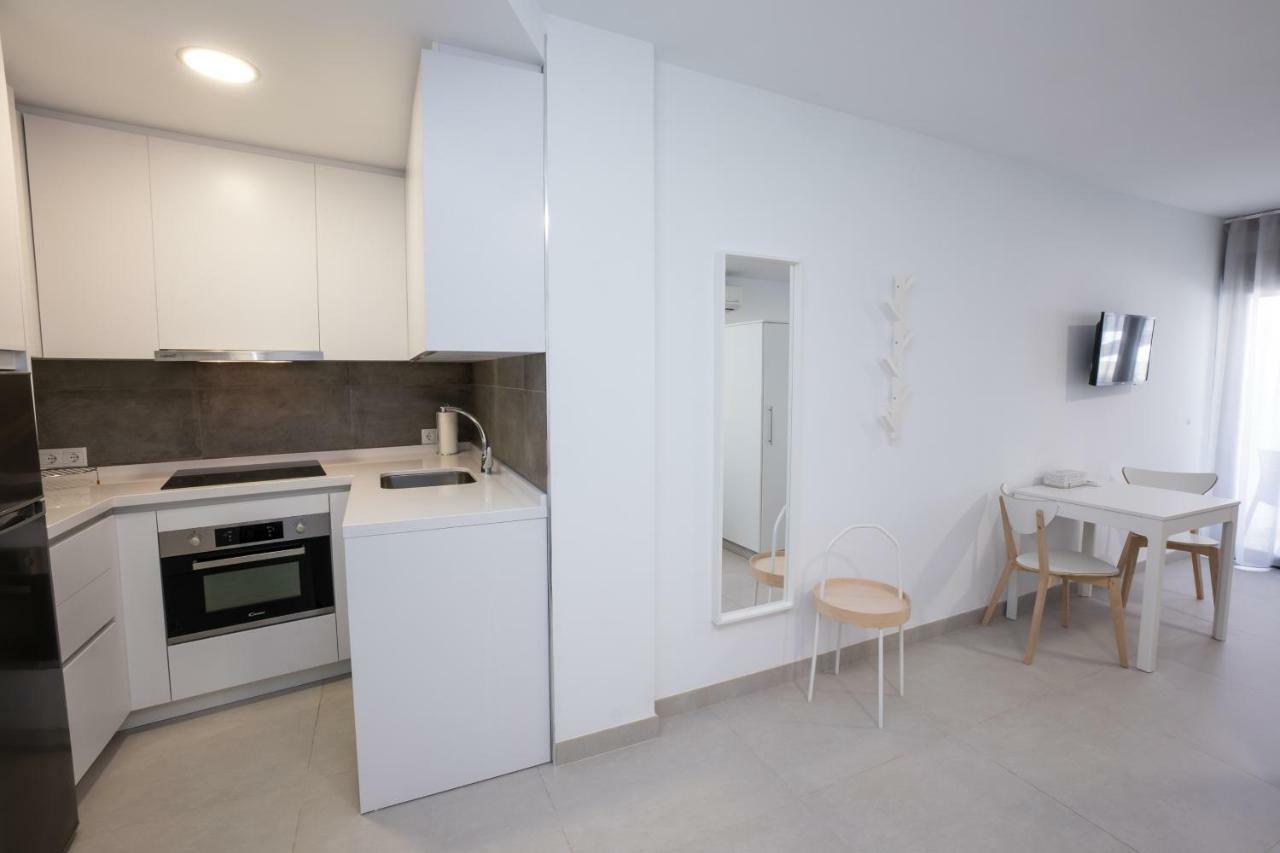 Apartamentos Mombasa 1 Planta Нерха Екстер'єр фото