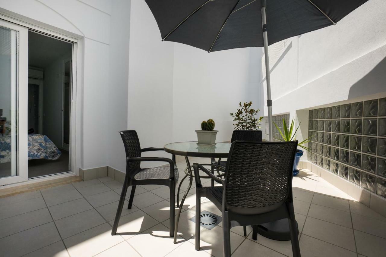Apartamentos Mombasa 1 Planta Нерха Екстер'єр фото