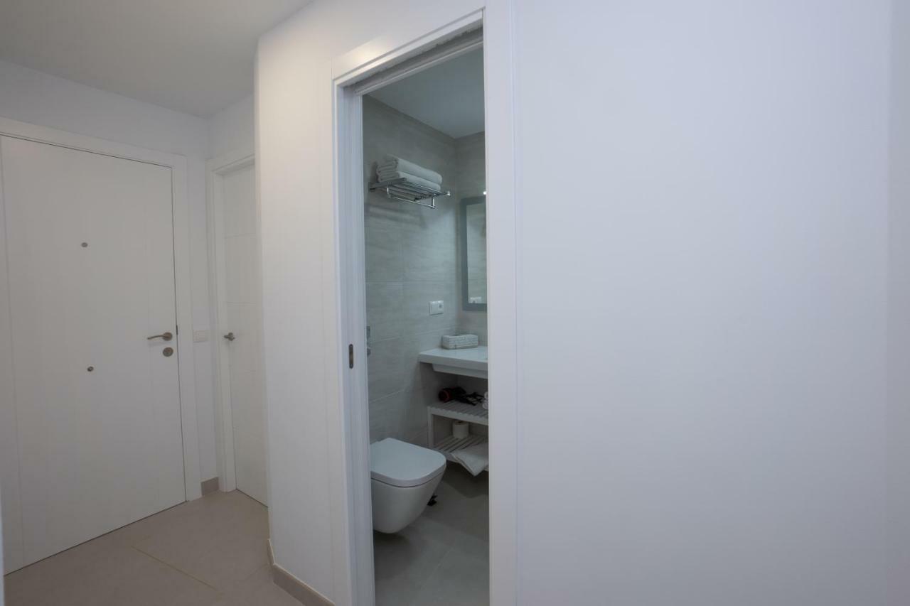 Apartamentos Mombasa 1 Planta Нерха Екстер'єр фото