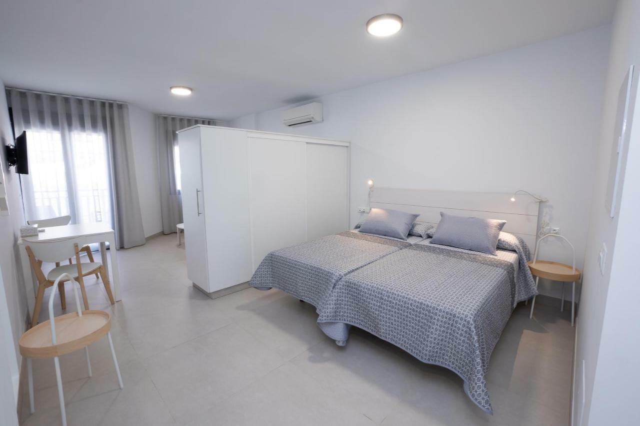 Apartamentos Mombasa 1 Planta Нерха Екстер'єр фото