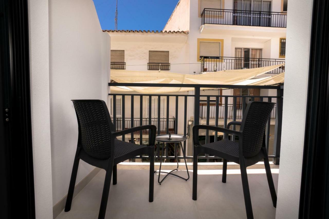 Apartamentos Mombasa 1 Planta Нерха Екстер'єр фото