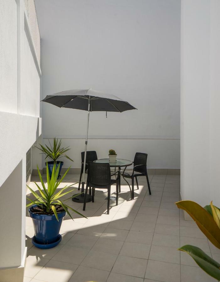 Apartamentos Mombasa 1 Planta Нерха Екстер'єр фото